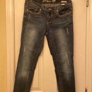 Seven7 jeans size 6 slim straight.